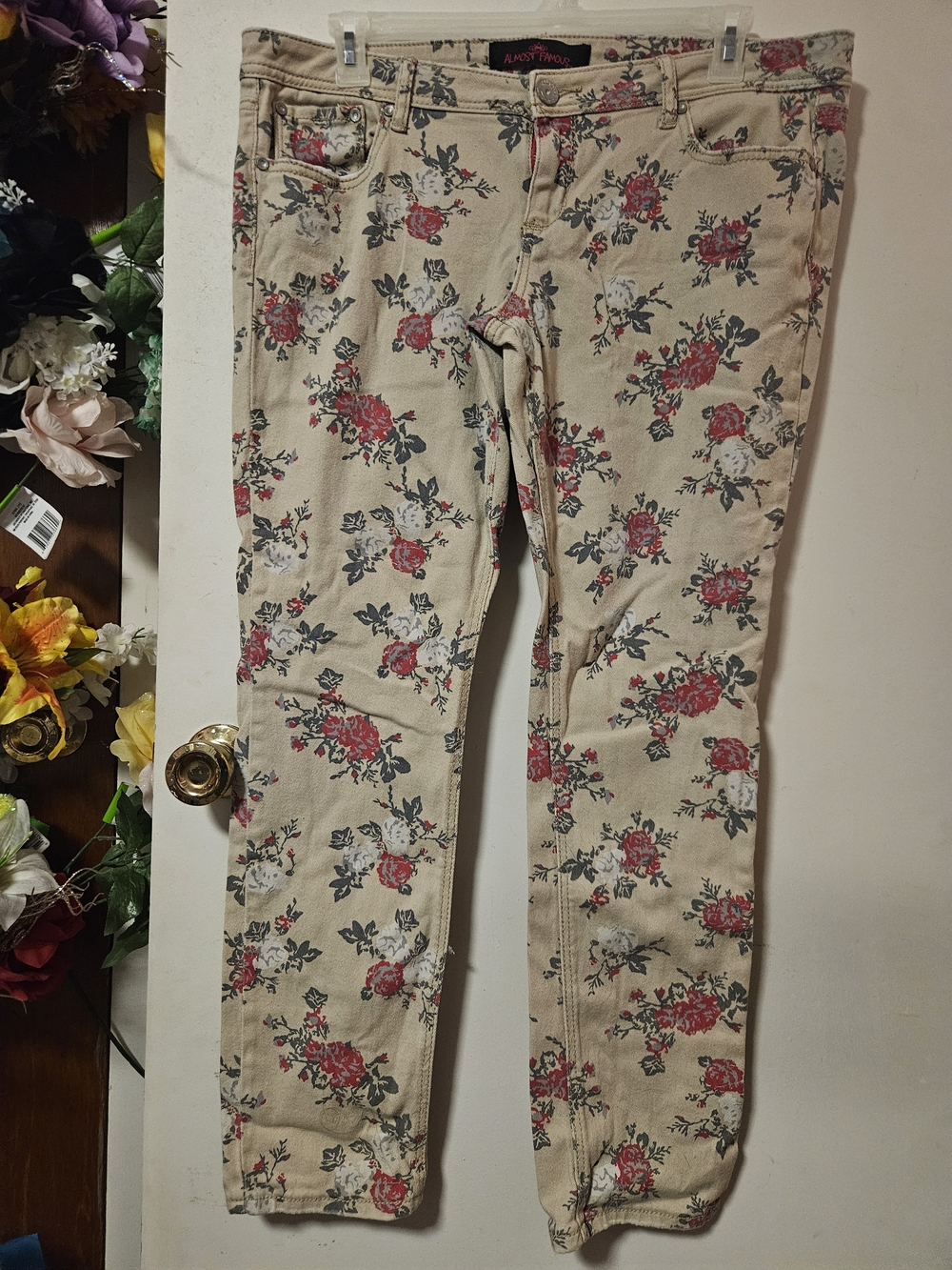 Floral Print Beige Women’s Skinny Jeans - Y2K